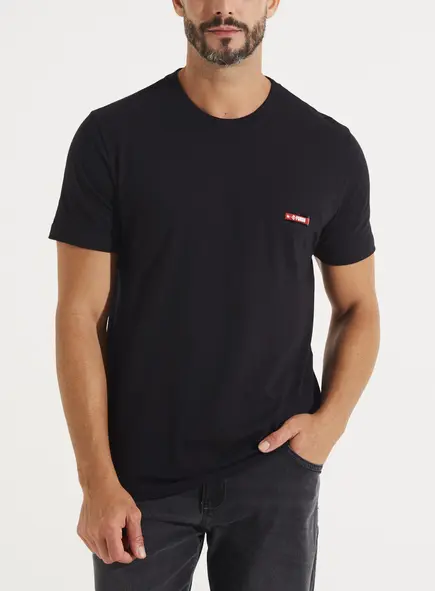 Camiseta Minimalista Com Logo