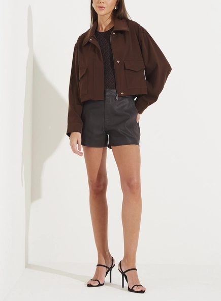 Jaqueta Feminina Ampla Com Bolsos Utilitários