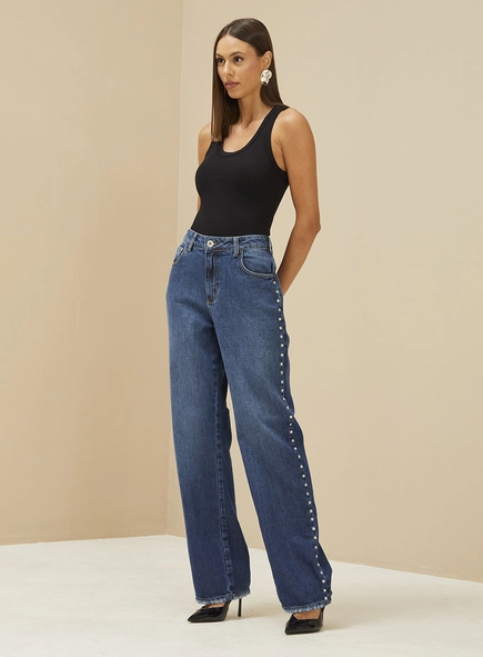 Calça Feminina Jeans Wide Leg Aplicação Lateral