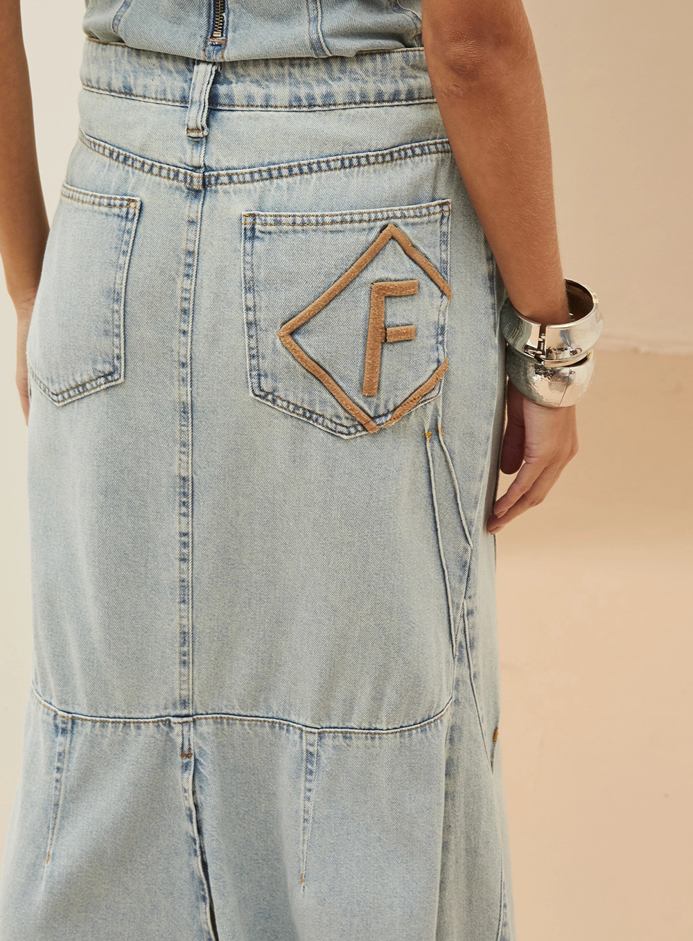 Saia Jeans Longa Evasê Índigo 12