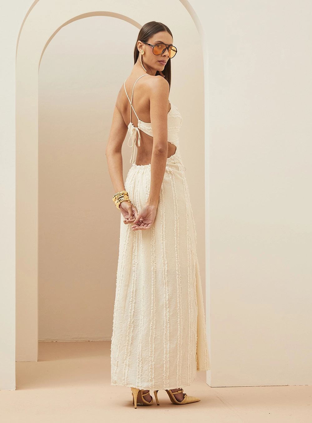 Vestido Longo Com Listras Texturizadas Bege 3