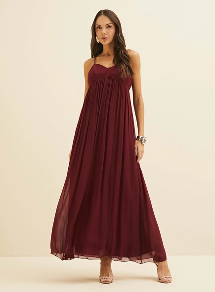 Vestido Longo Fluido Com Detalhe Em Couro