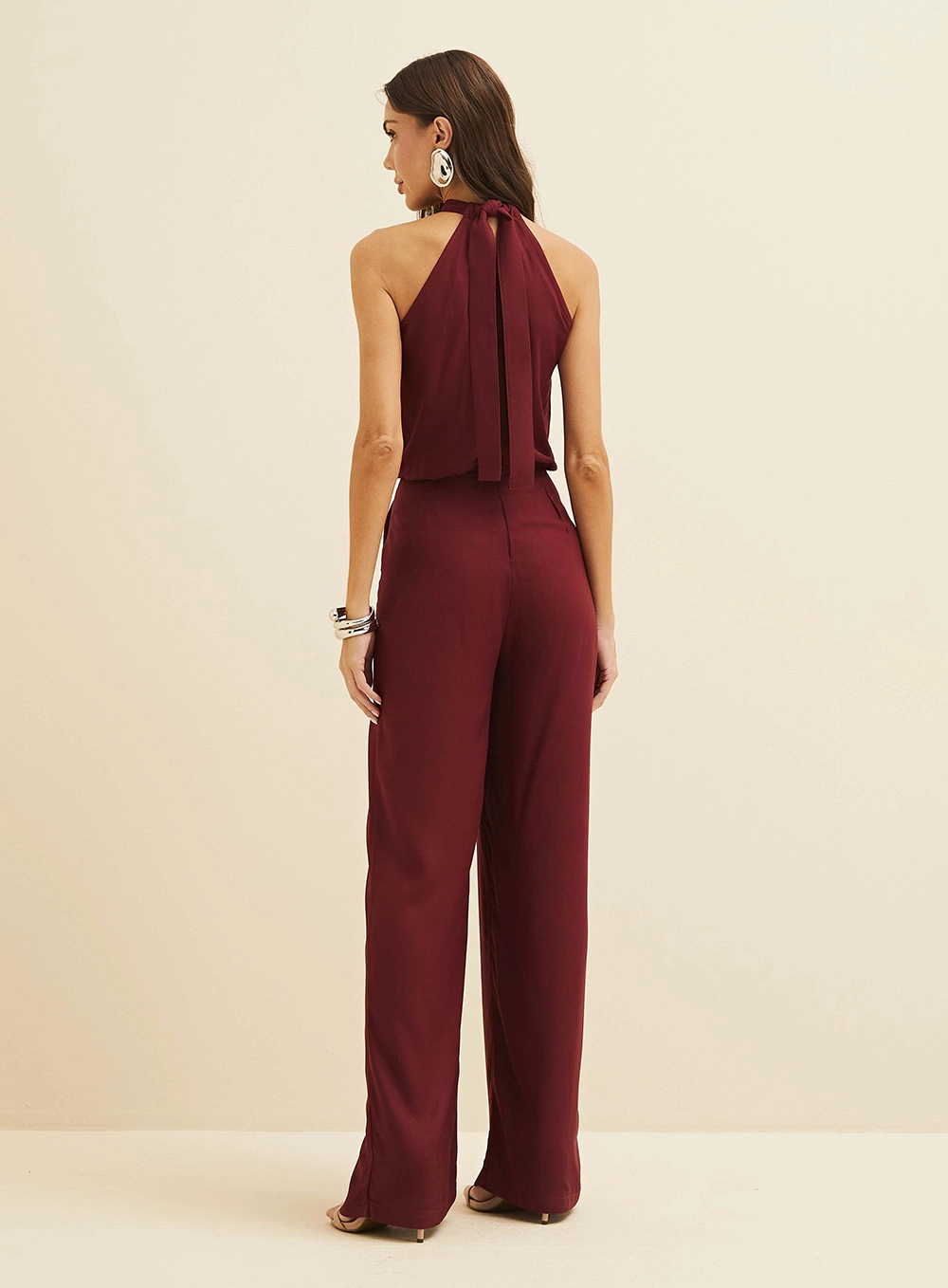 Macacão Amplo Com Transpasse E Amarração Bordô 4