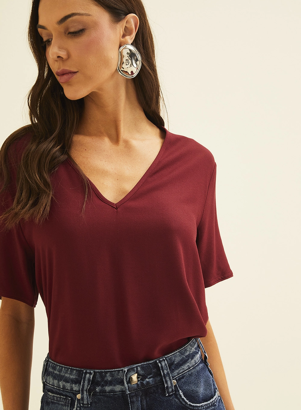 Camiseta Feminina Gola V Bordô 3