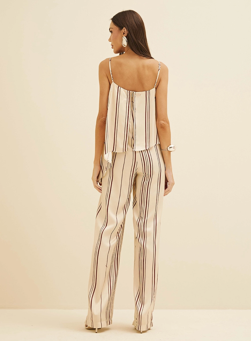 Macacão Amplo Com Sobreposição E Listras Estampados 3