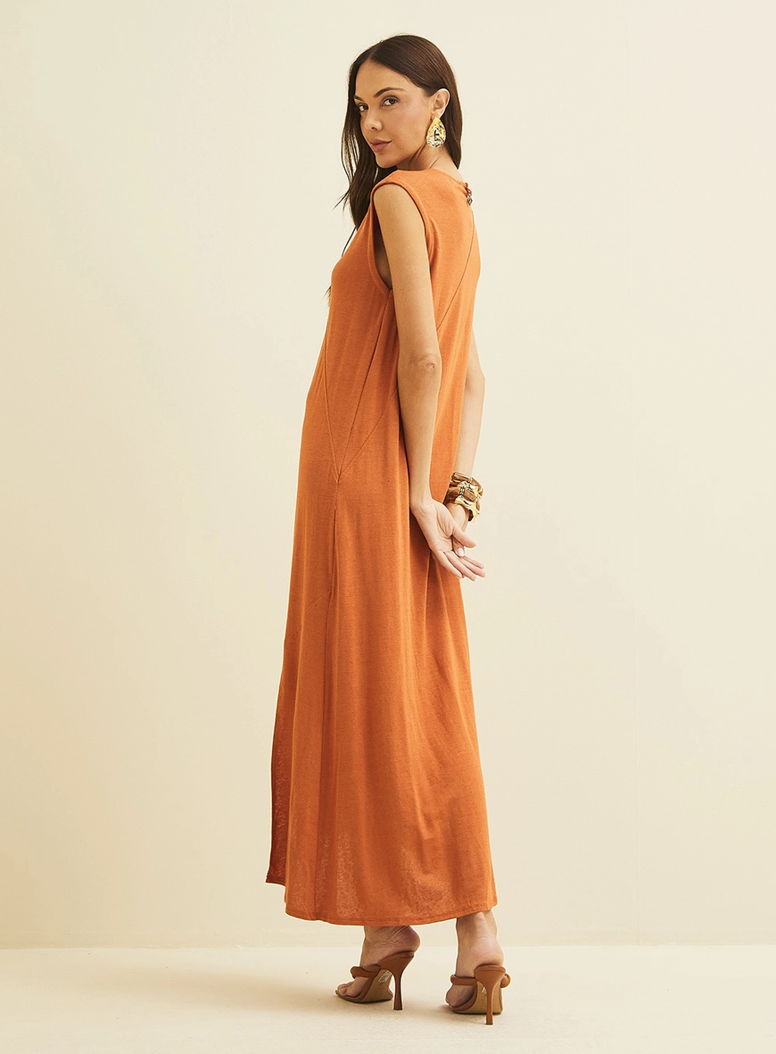 Vestido Midi Fluido Em Linho Com Assimetria Marrom 4