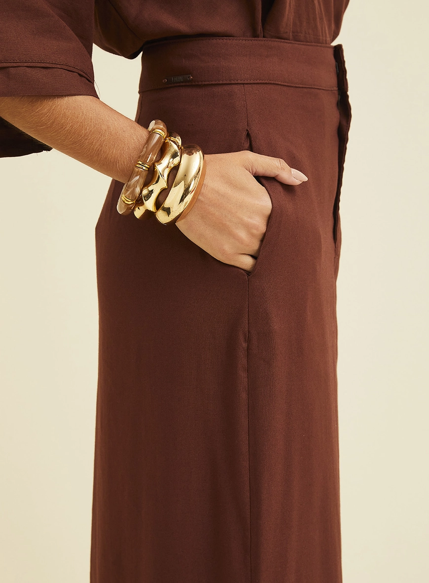 Saia Midi Alfaiataria Reta Com Fenda Marrom 3