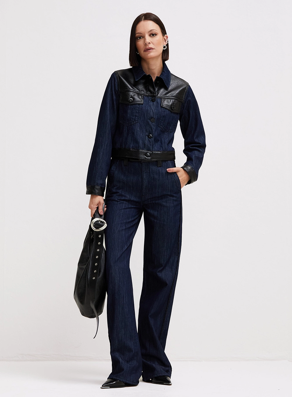 Calça Jeans Feminina Com Detalhe No Cós - Bella Índigo 1