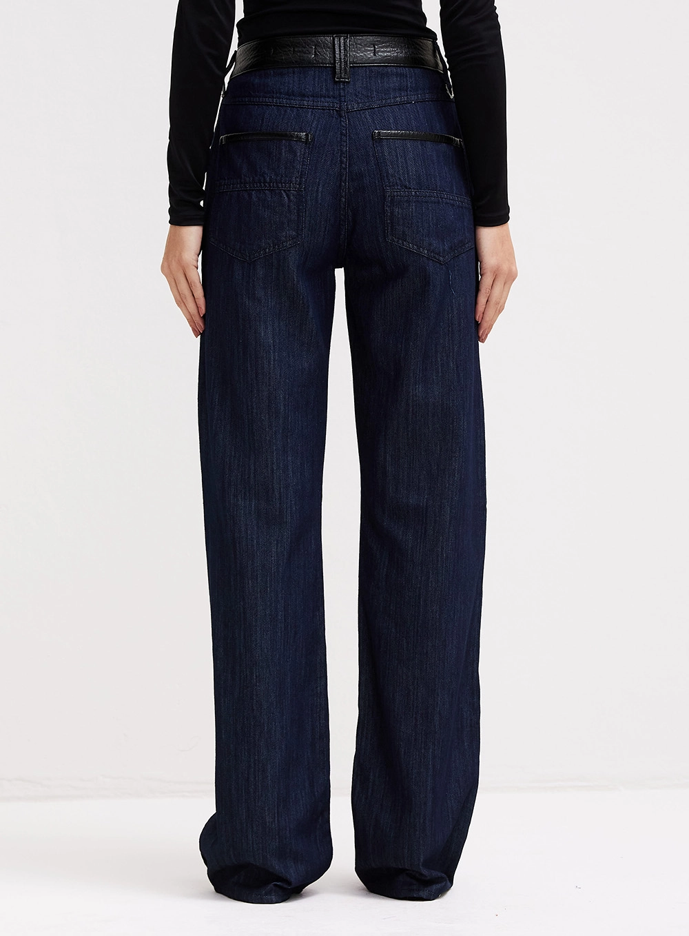 Calça Jeans Feminina Com Detalhe No Cós - Bella Índigo 4