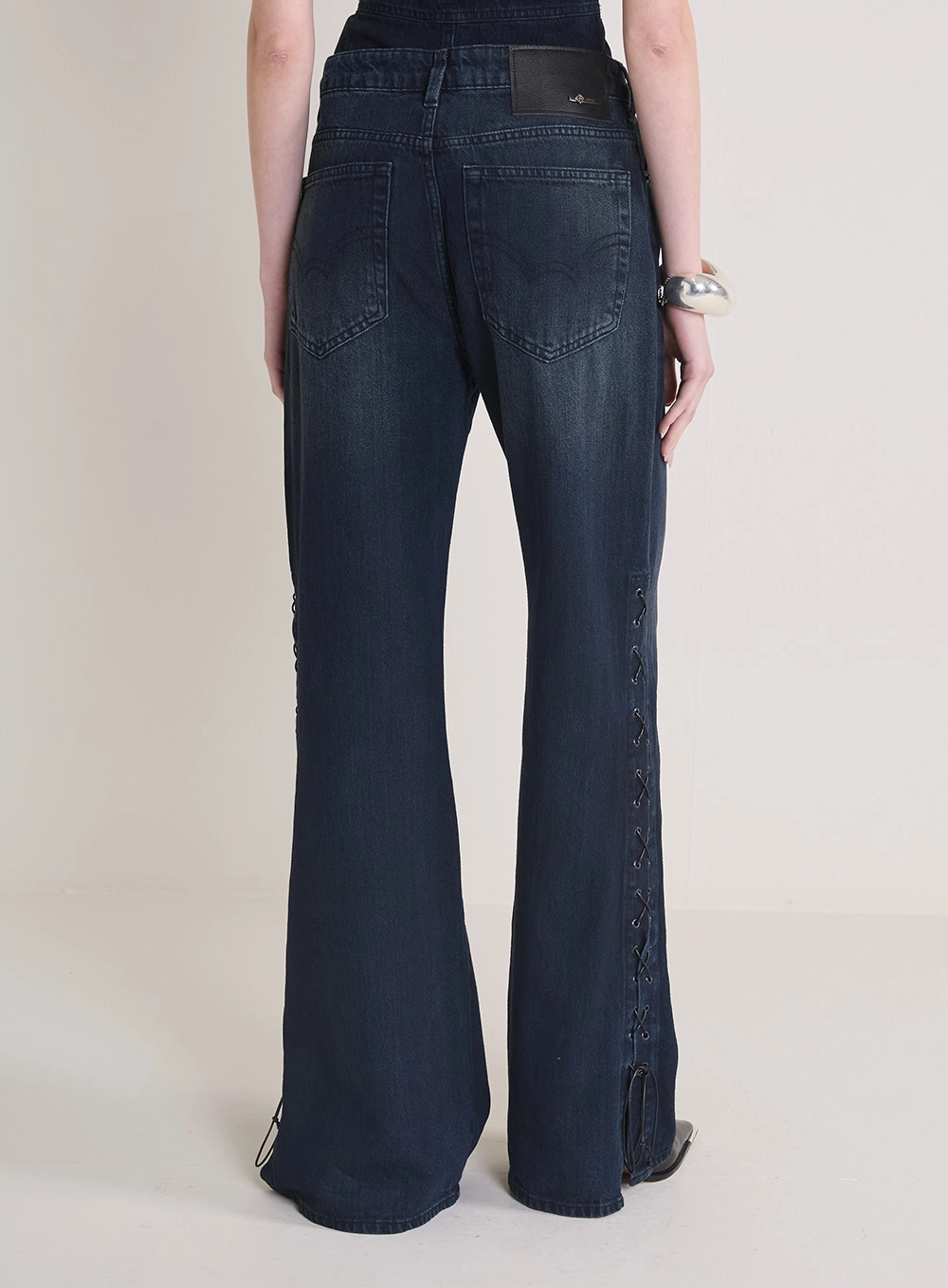 Calça Jeans Feminina New Com Amarração Ilhoses Índigo 4