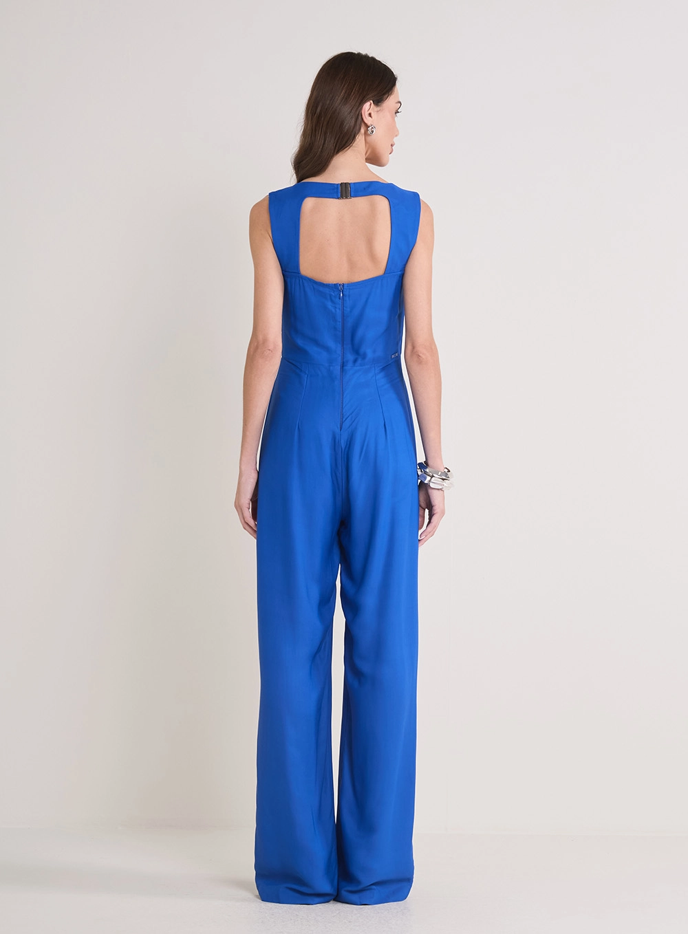 Macacão Estruturado Decote Assimétrico Azul 4