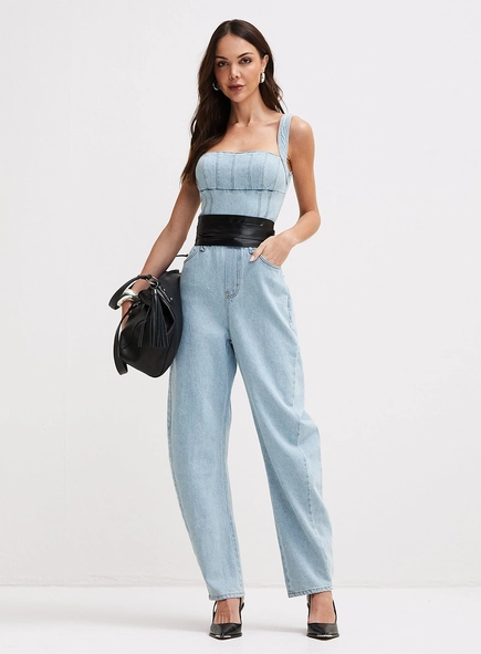 Macacão Jeans Com Calça Barrel