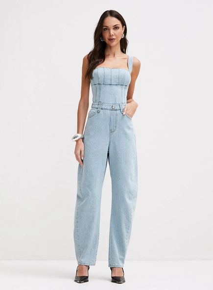 Macacão Jeans Com Calça Barrel