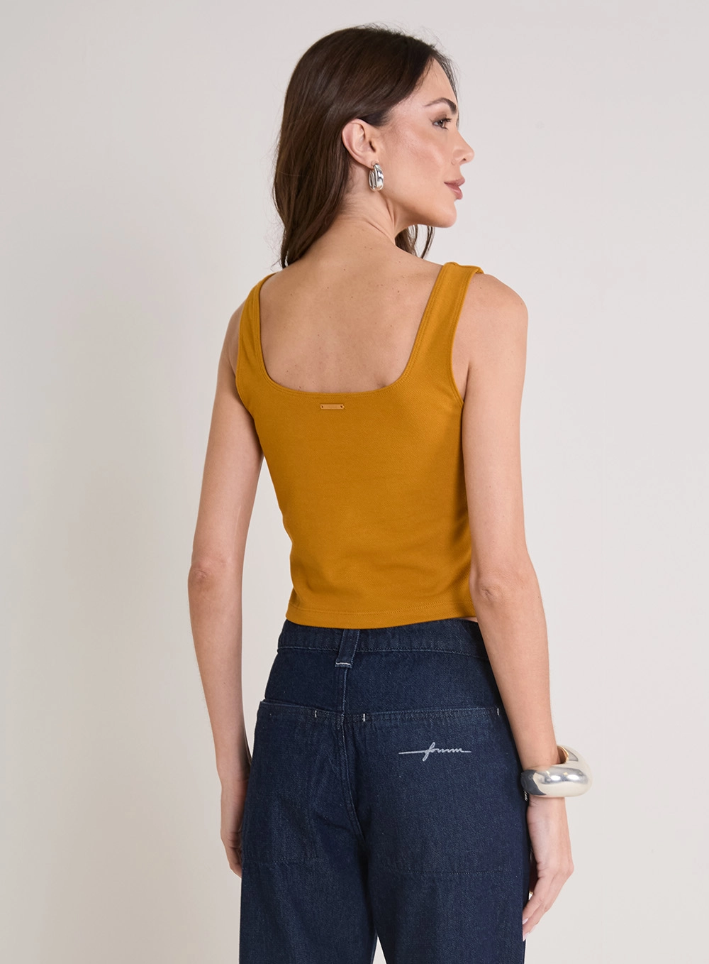 Top Justo Decote Quadrado Amarelo 2