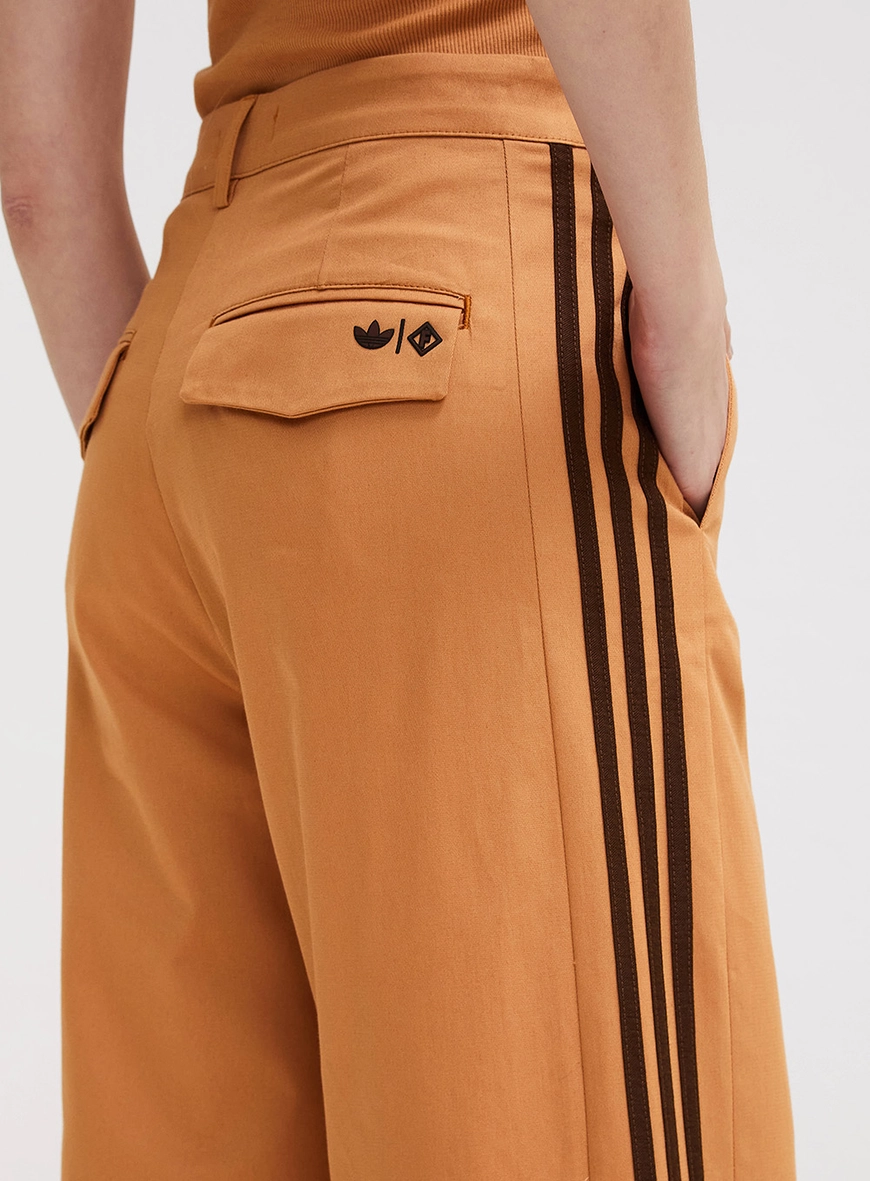 Calça Alfaiataria Ampla Feminina - Forum | Adidas Bege 3