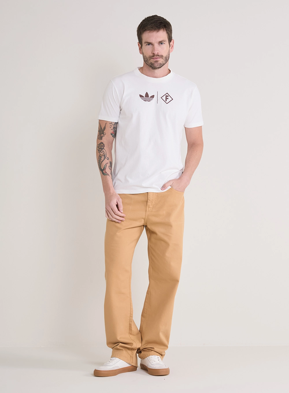 Camiseta Unissex New Slim Relax -  Forum | Adidas Off Shell 1