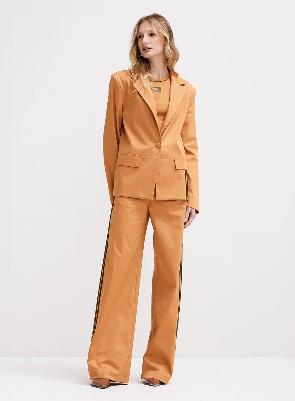 Blazer Alfaiataria Feminino Reto - Forum | Adidas Bege 4