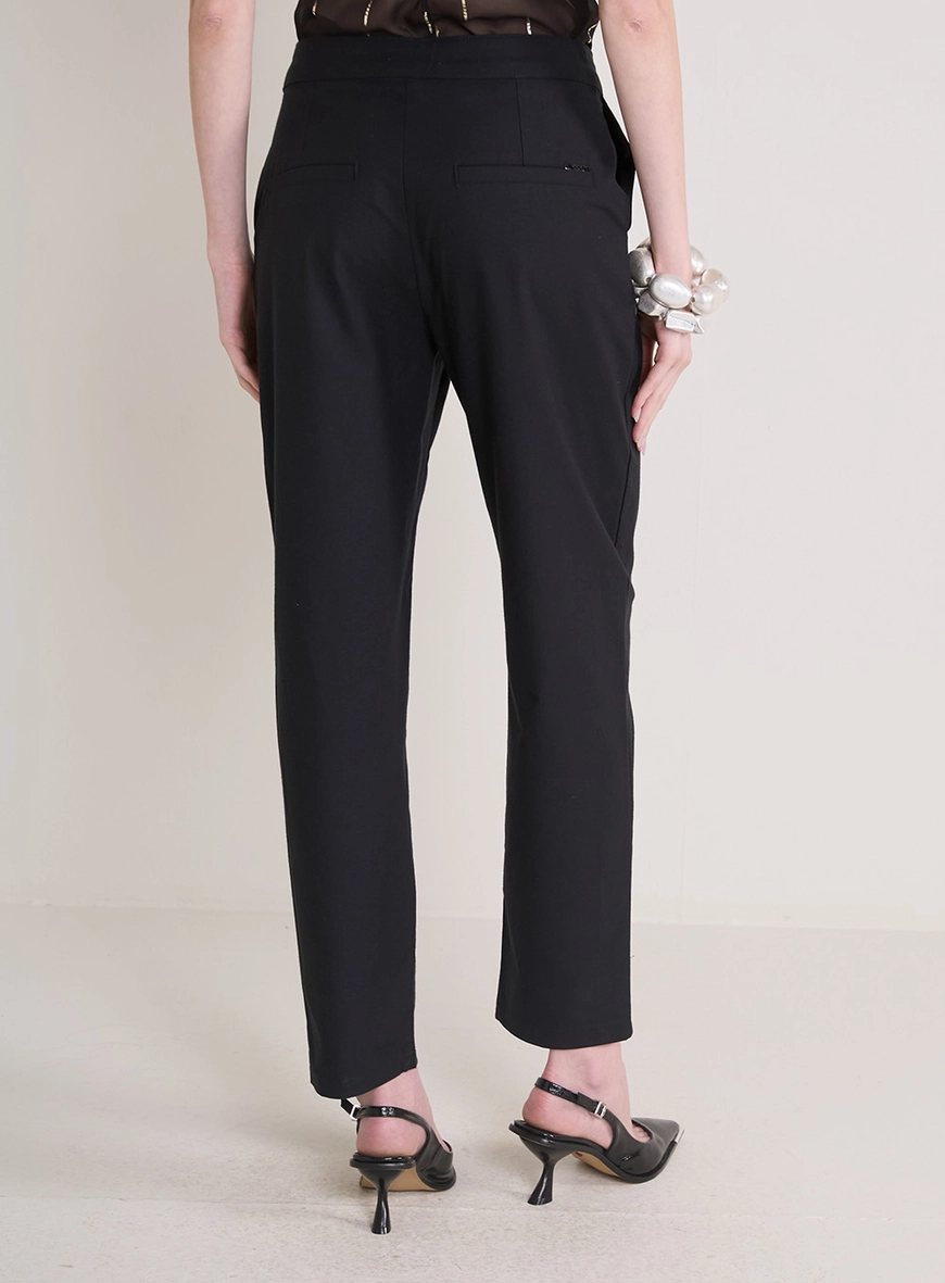 Calça Feminina Alfaiataria Slim Preto 4