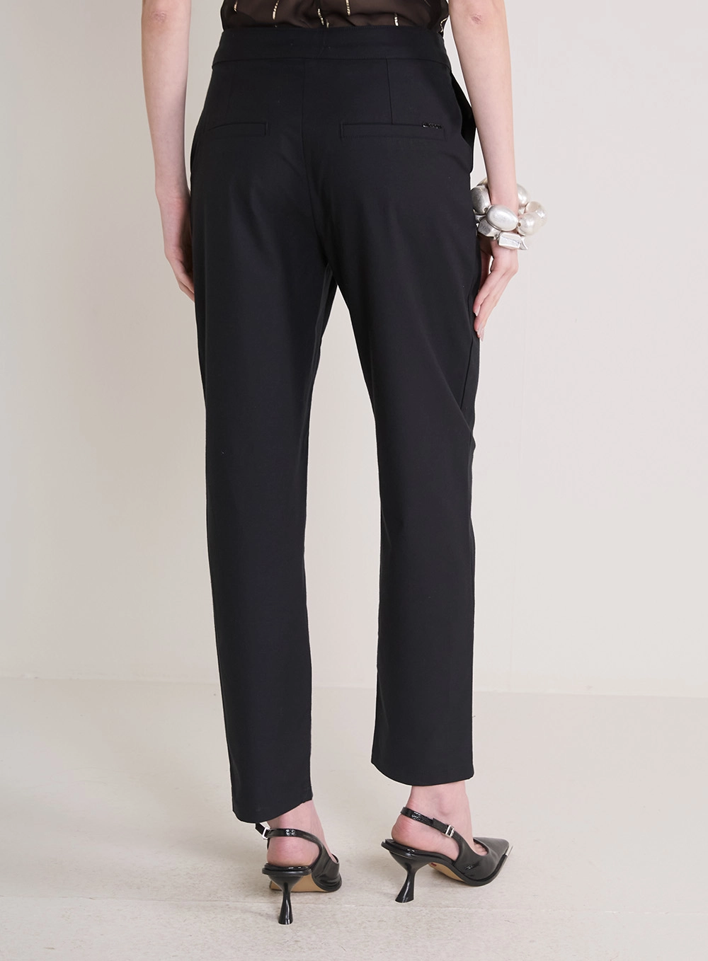 Calça Feminina Alfaiataria Slim Preto 4