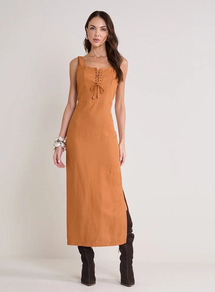 Vestido Midi Com Fenda E Amarração