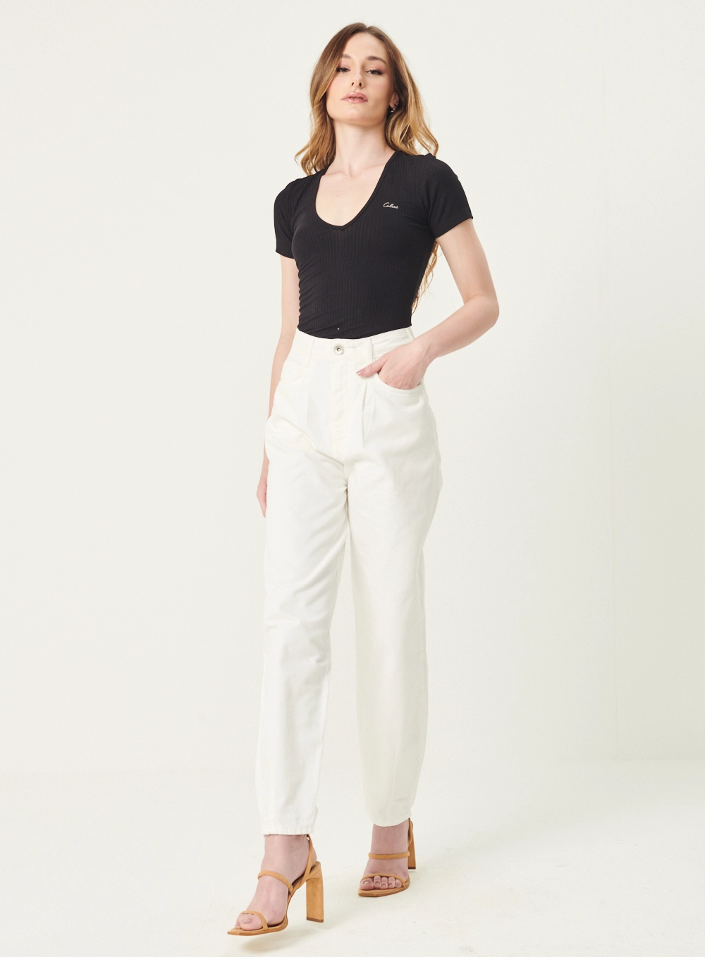 Blusa Feminina Slim Viscose Canelada Preto