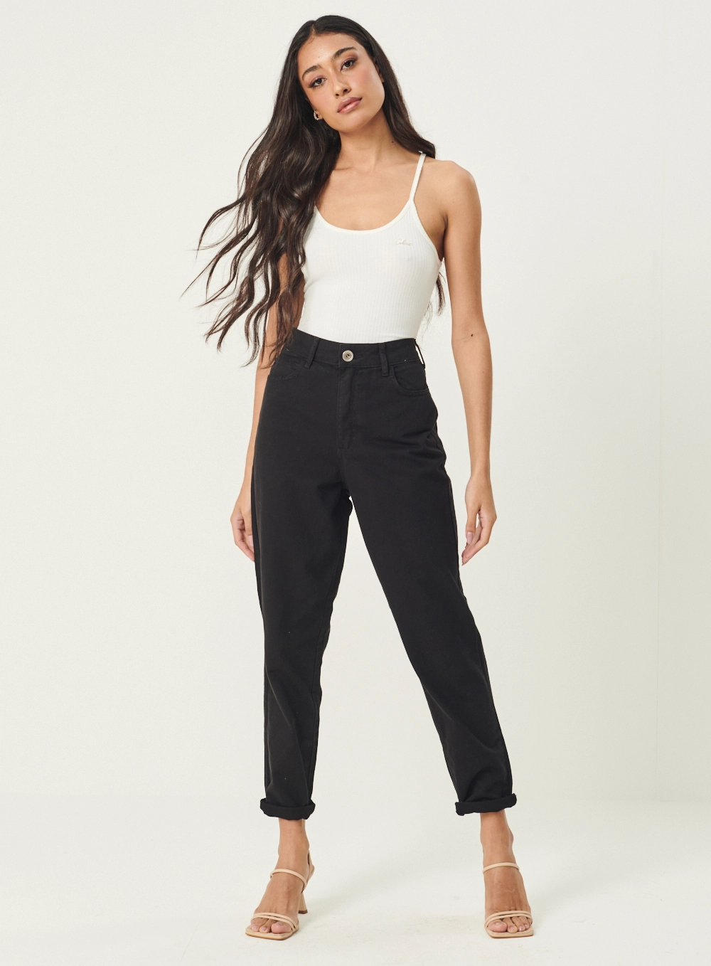 Blusa Feminina Slim Viscose Canelada Alça Fina Off Shell