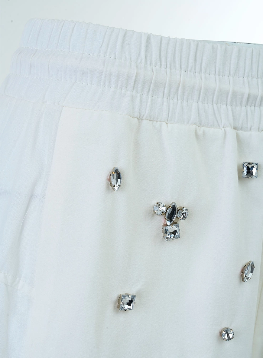Short Feminino Comfy Com Aplicação Off Shell 3