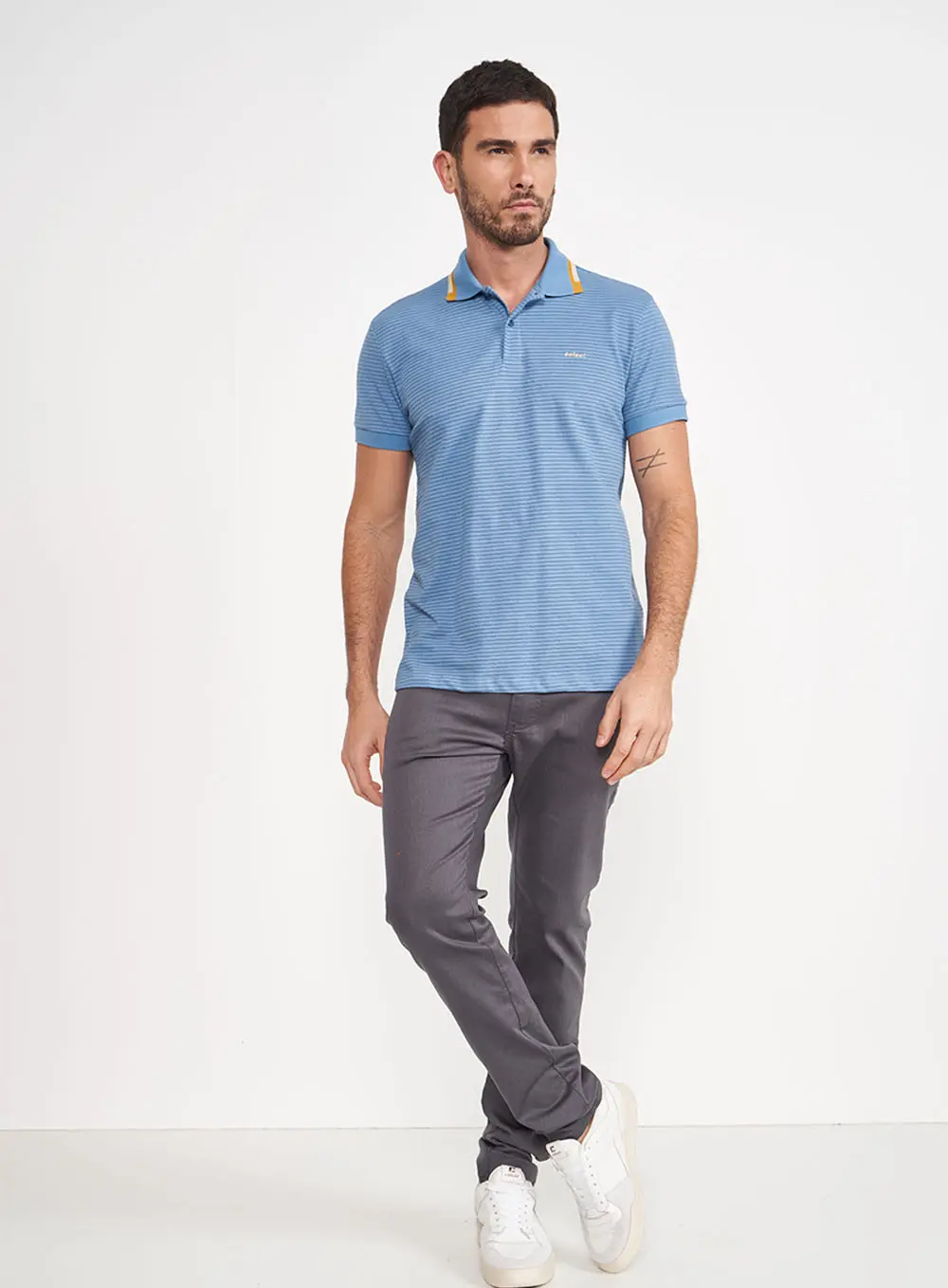 Camisa Polo Listrada Azul Claro Com Detalhe Gola Azul Windy Blue