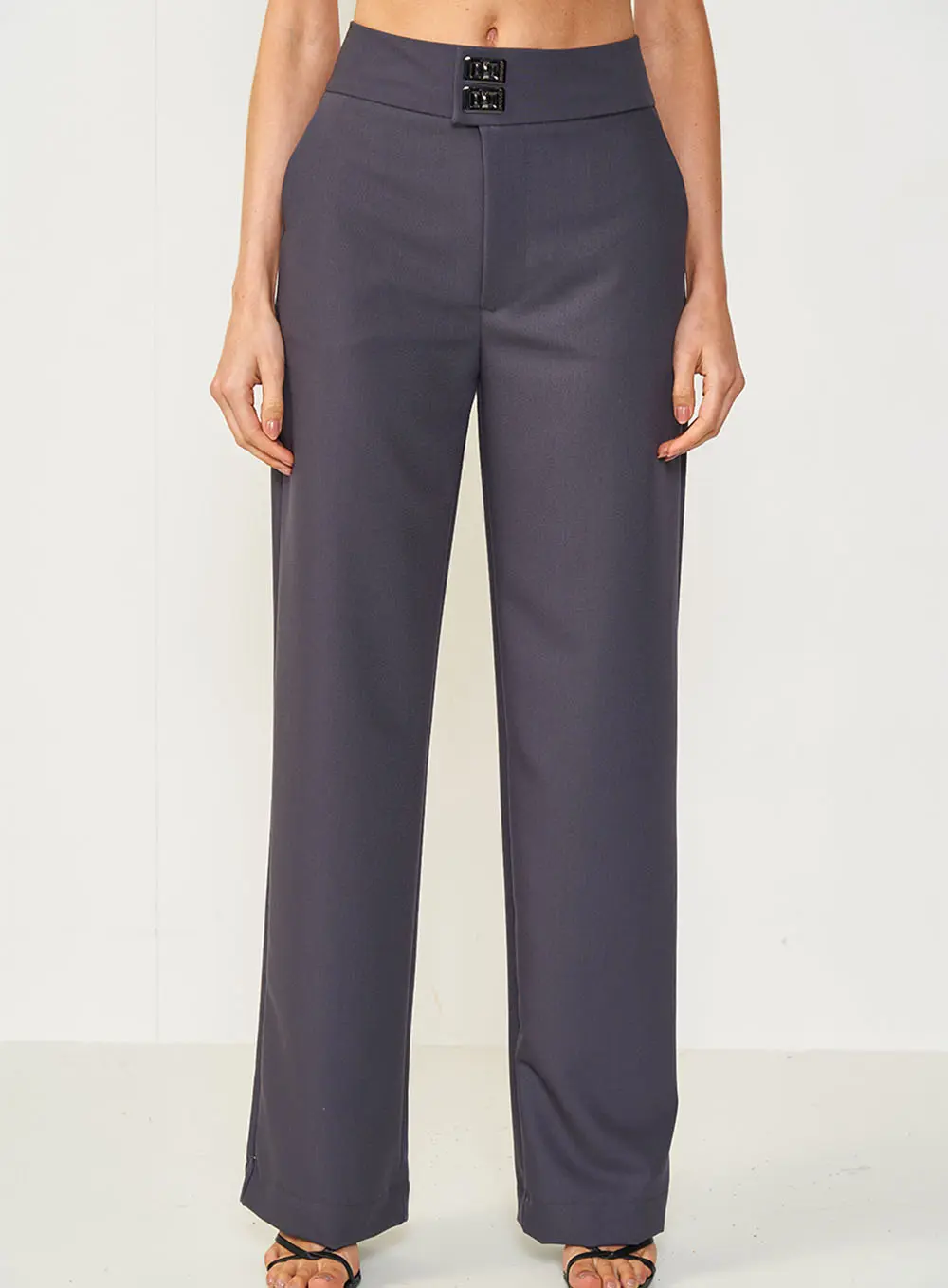 Calça Alfaiataria Joana Com Detalhe Fivela CINZA