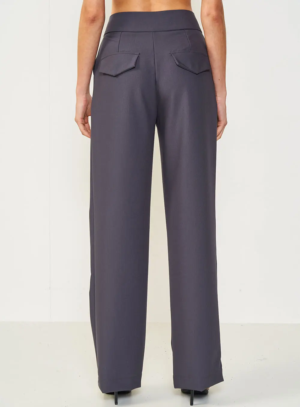 Calça Alfaiataria Joana Com Detalhe Fivela CINZA