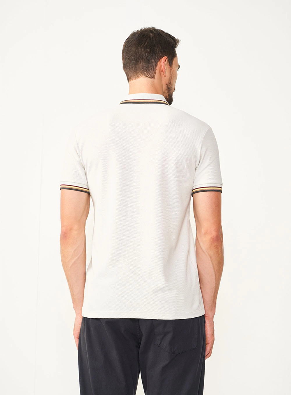 Camisa Polo Com Detalhes Gola Cinza