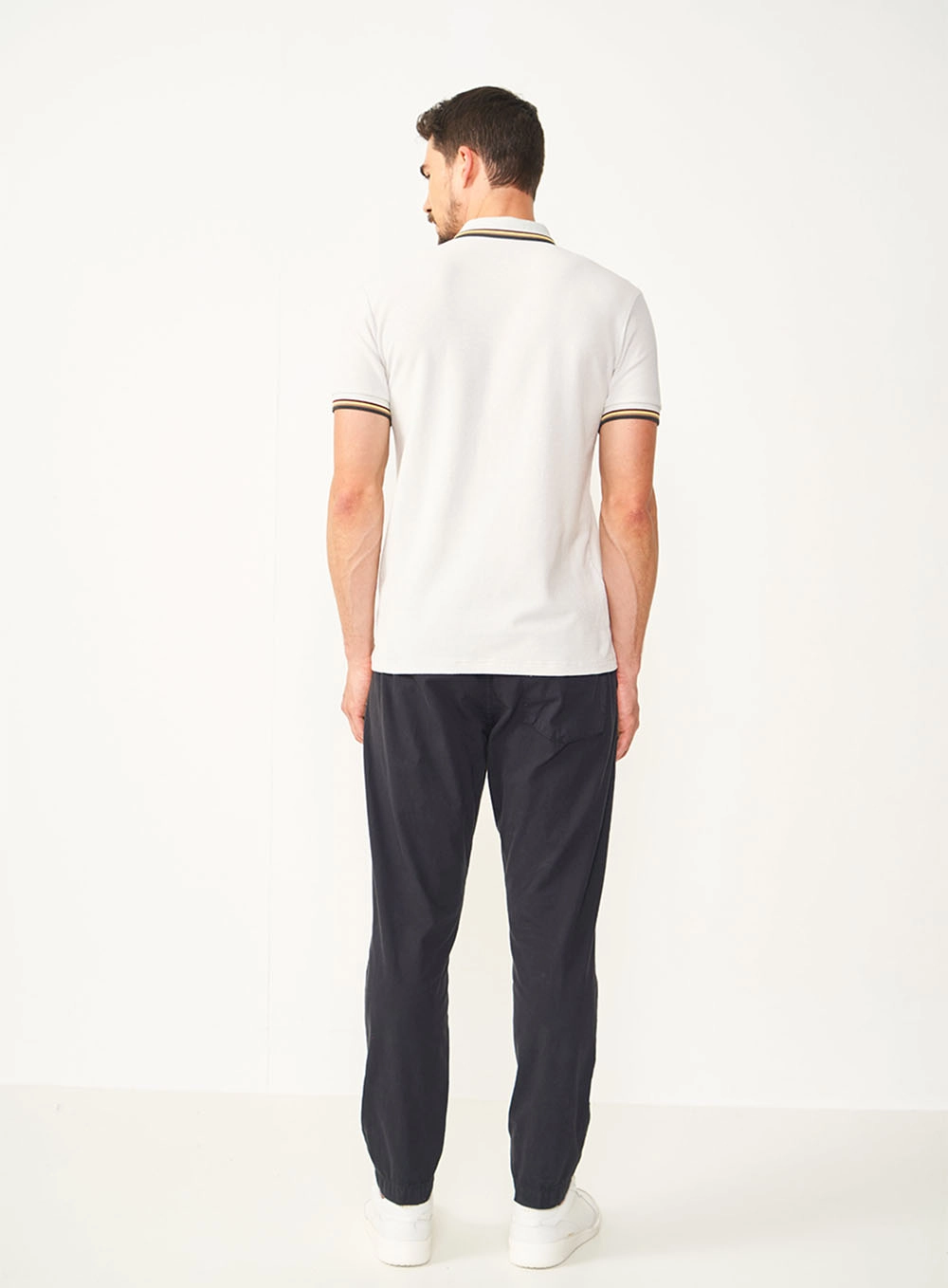 Camisa Polo Com Detalhes Gola Cinza