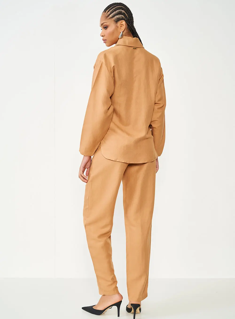Camisa Alfaiataria Comfort Marrom Marrom Delle