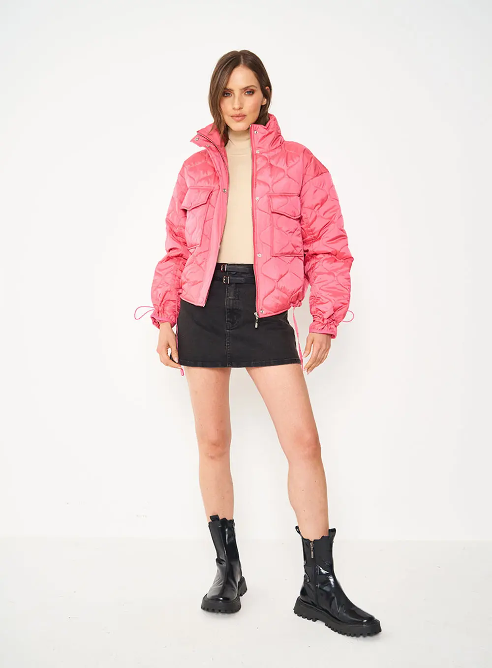 Jaqueta Loose Com Gola Alta Rosa Hiller