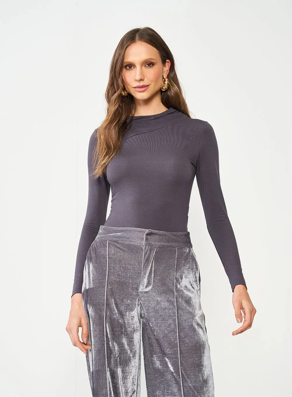 Blusa Slim Detalhe Gola CINZA