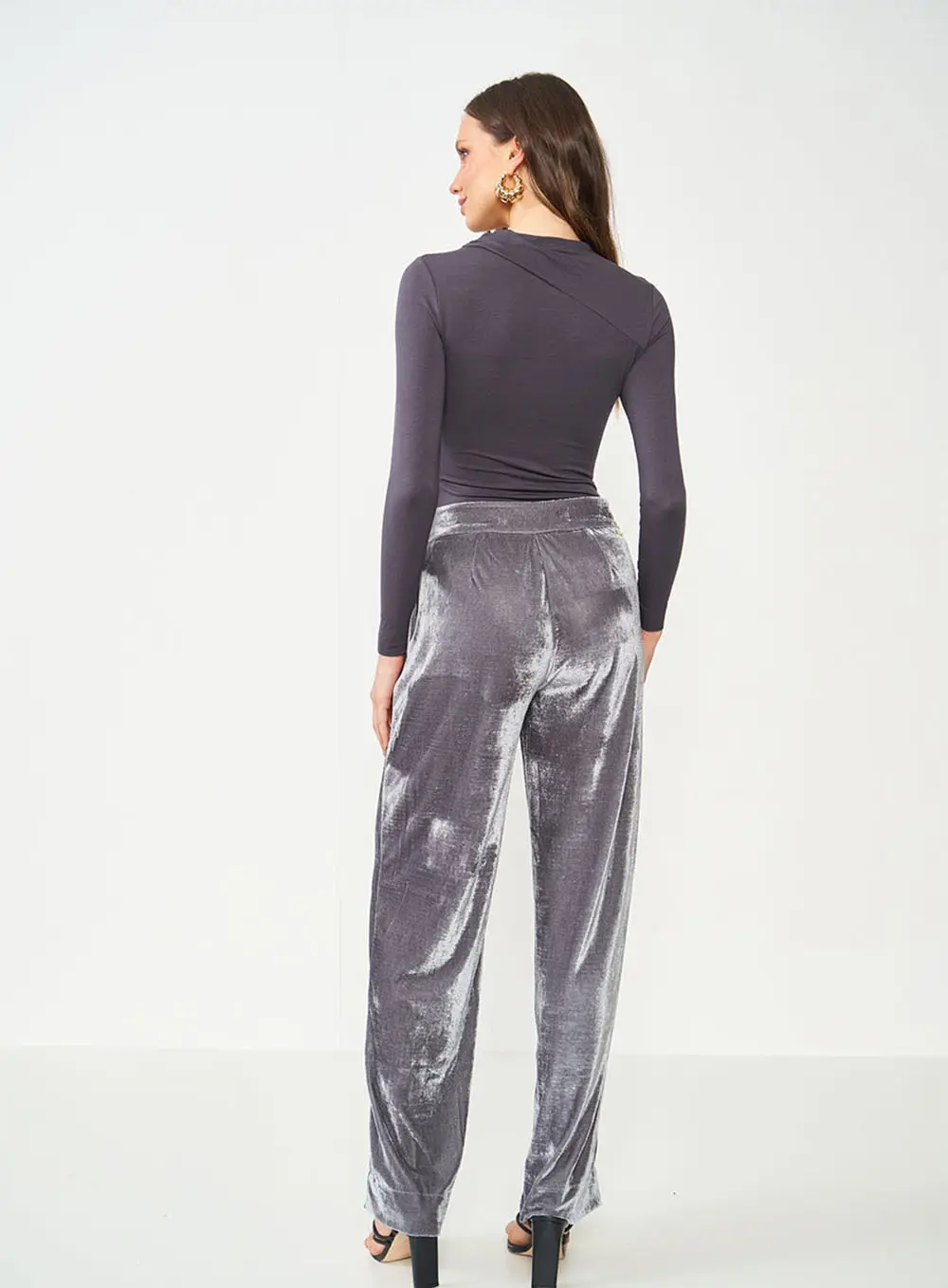 Blusa Slim Detalhe Gola CINZA