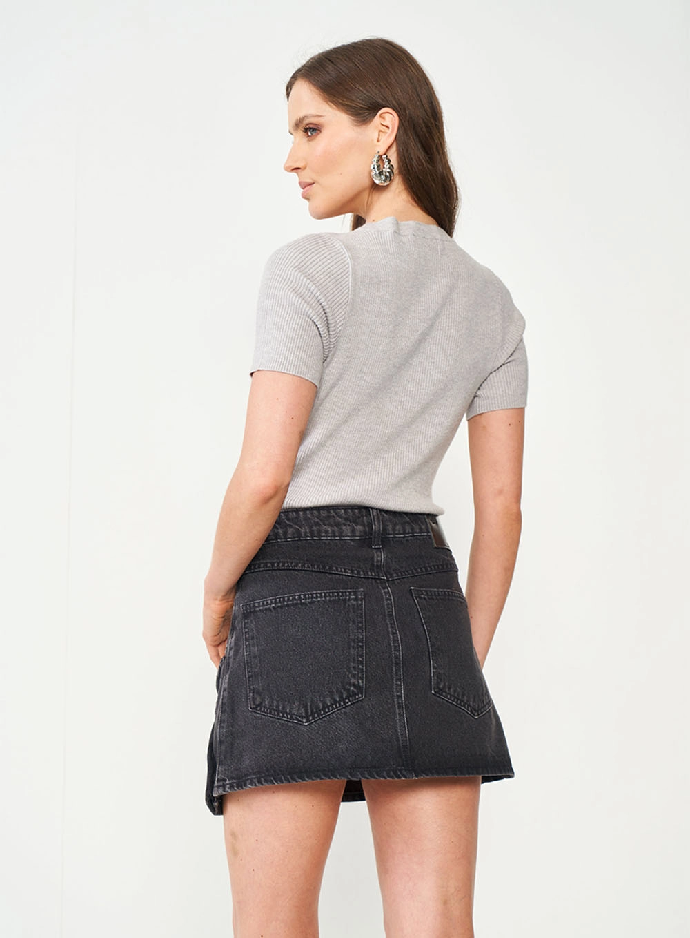 Blusa Tricô Com Manga Curta Cinza