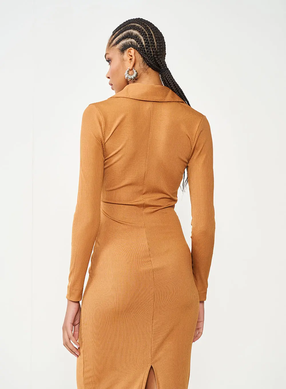Vestido Marrom Slim Canelado Midi Marrom Delle