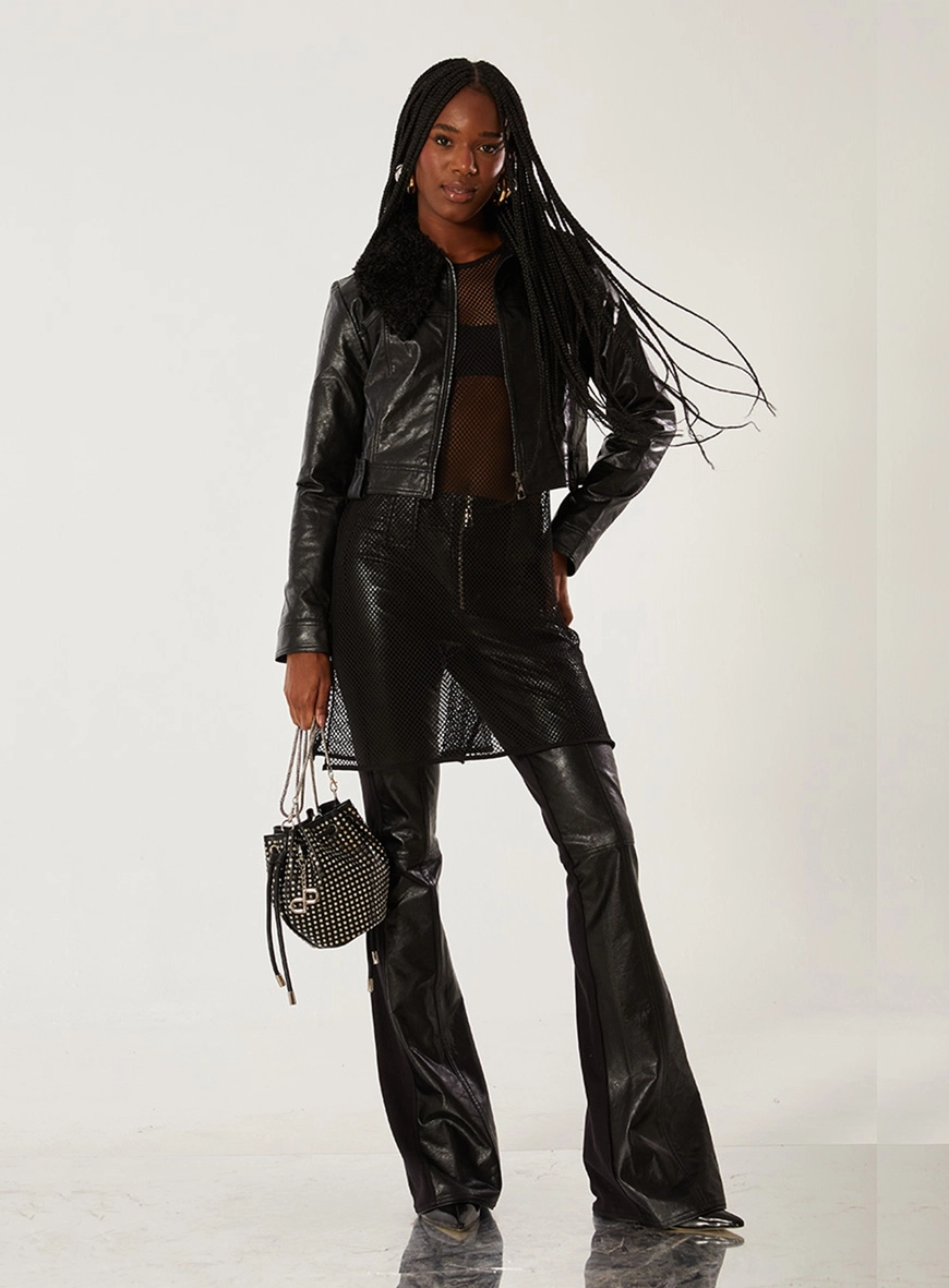 Calça Flare Com Couro Fake Preto 5