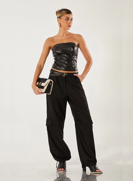 Calça Ampla Com Bolsos