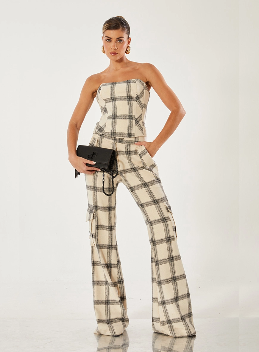 Calça Alfaiataria Com Bolsos Xadrez Estampado 1