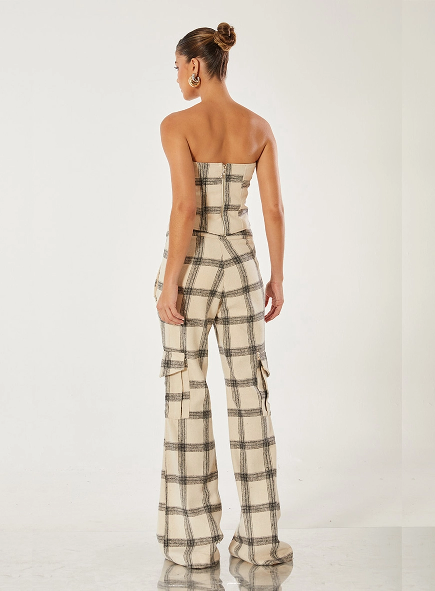 Calça Alfaiataria Com Bolsos Xadrez Estampado 2