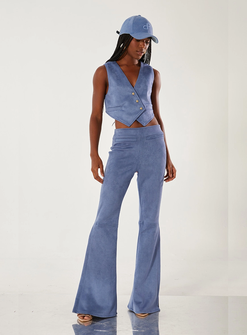 Calça Flare Cintura Alta | Compre na OPEN Calça Flare Cintura Alta