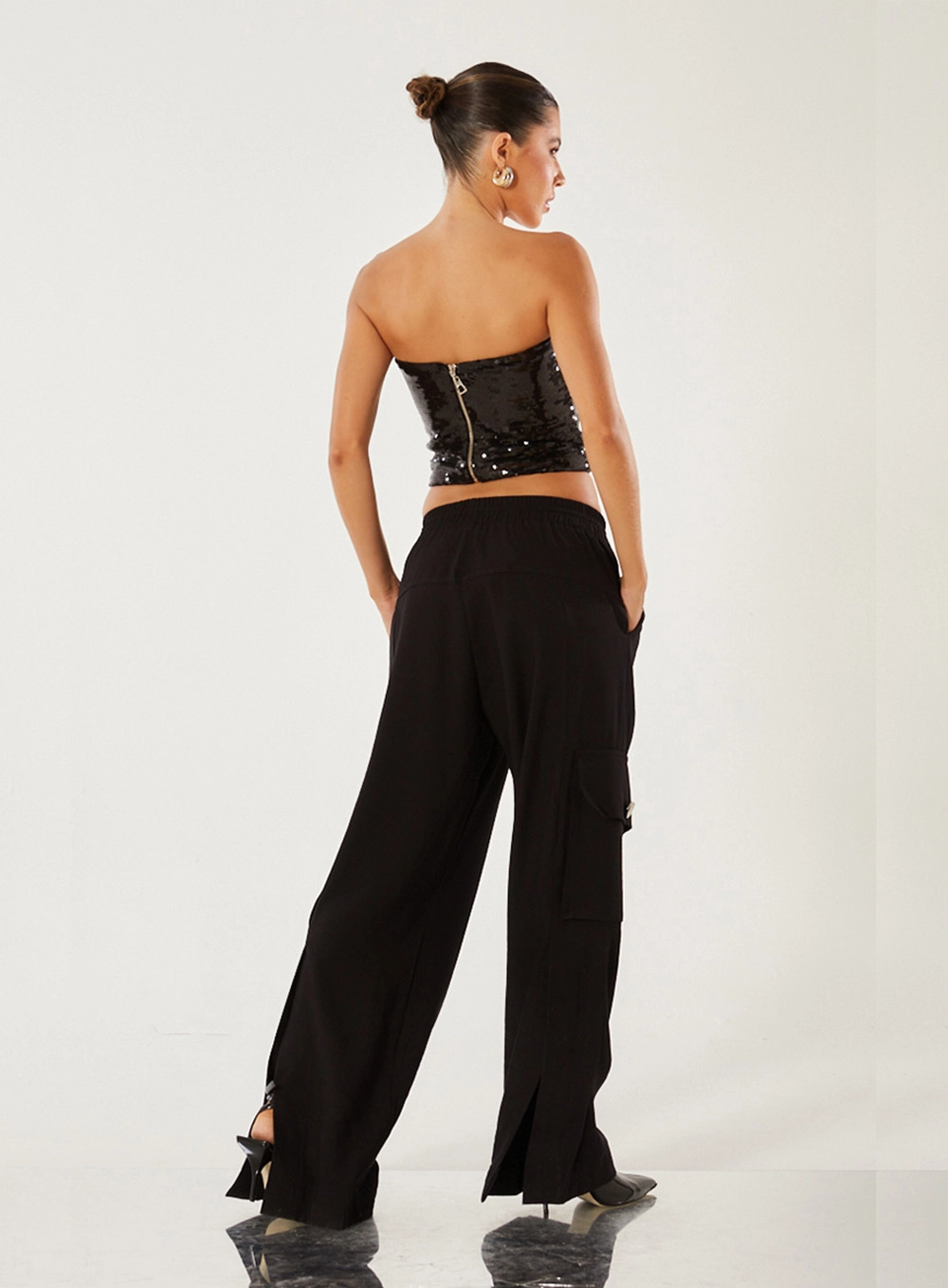 Calça Ampla Com Bolsos Preto 2