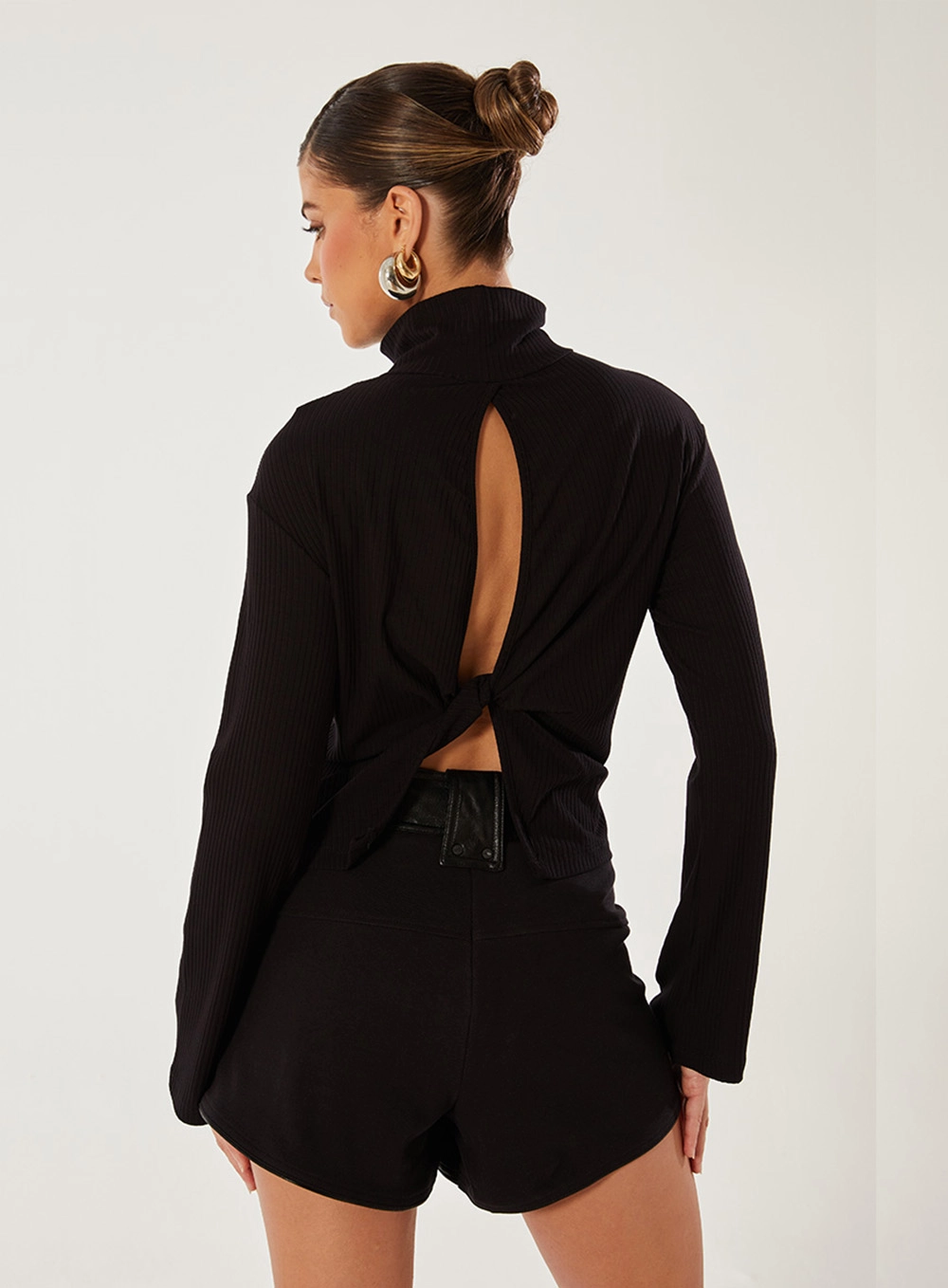 Short Com Zíper Couro Fake Preto 2