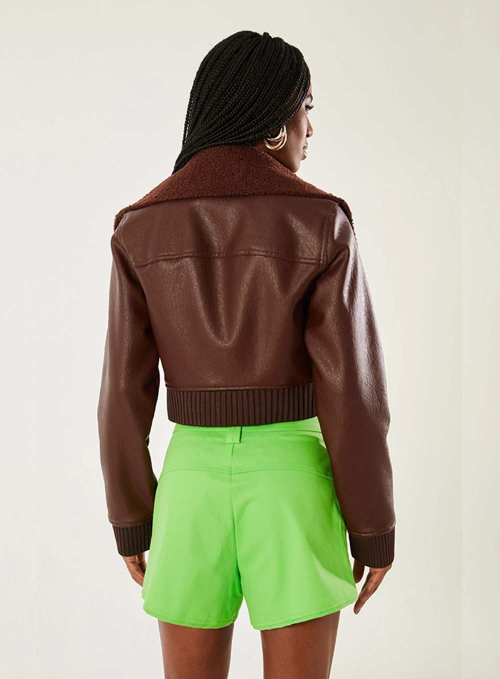 Short Alfaiataria Com Cinto Verde 2