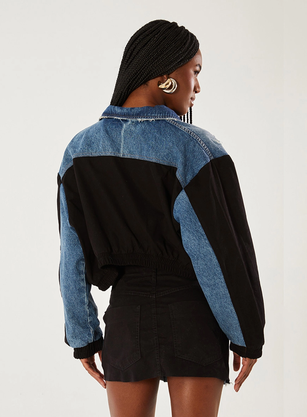 Saia Em Sarja Com Recortes Em Jeans Preto 2