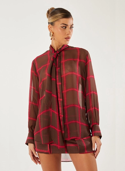 Camisa Com Gola Estilo Gravata