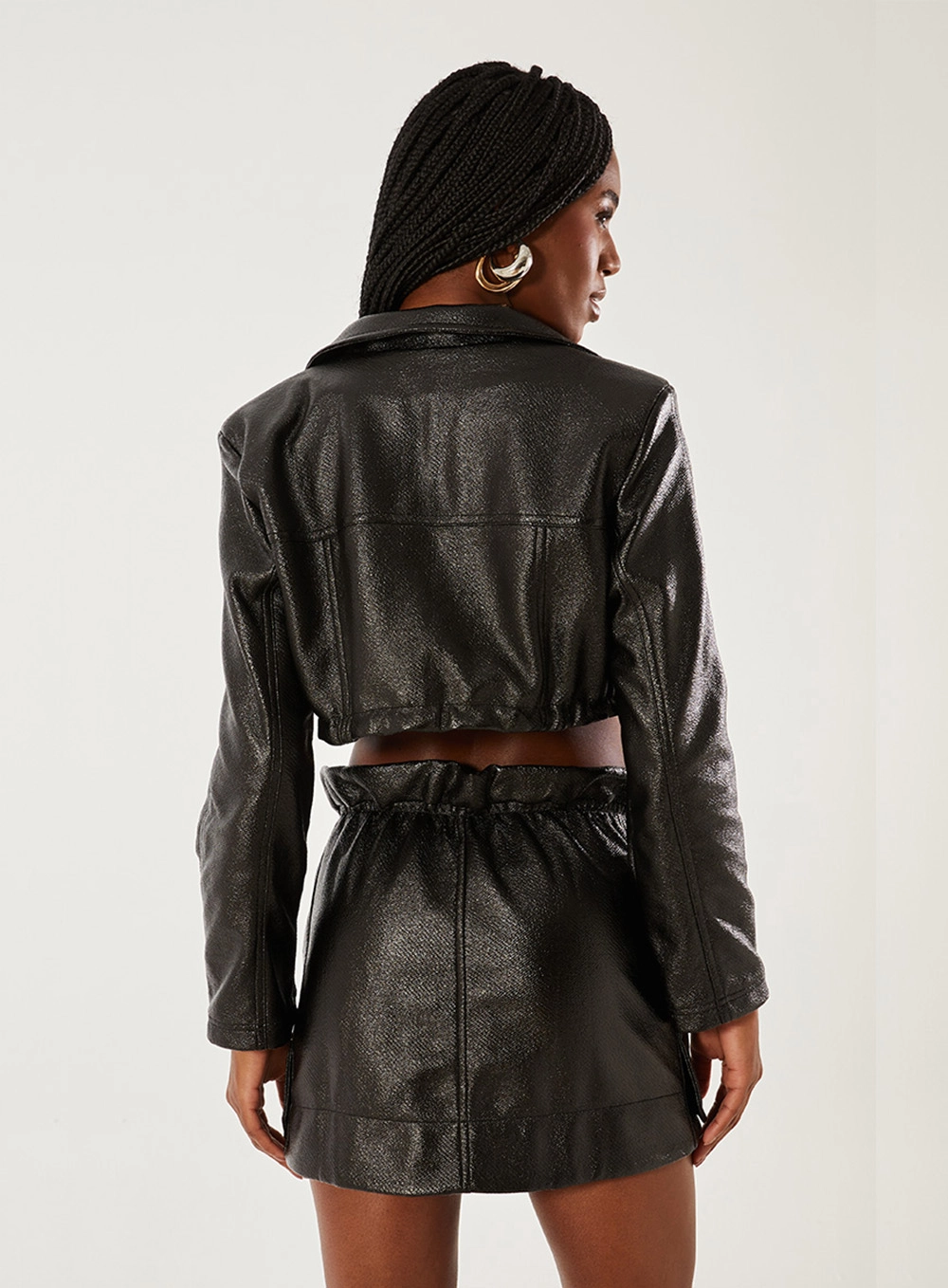 Jaqueta Cropped Com Lapelas Preto 2