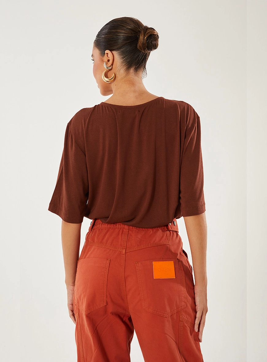 Camiseta Basic Ampla Marrom 2